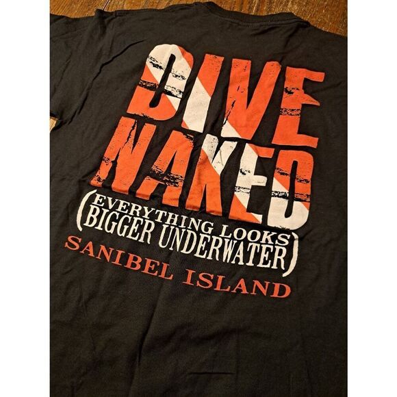 New DuckCo Dive Naked Looks Bigger Sanibel Island Shirt Medium Funny Beach Tee - Picture 2 of 3